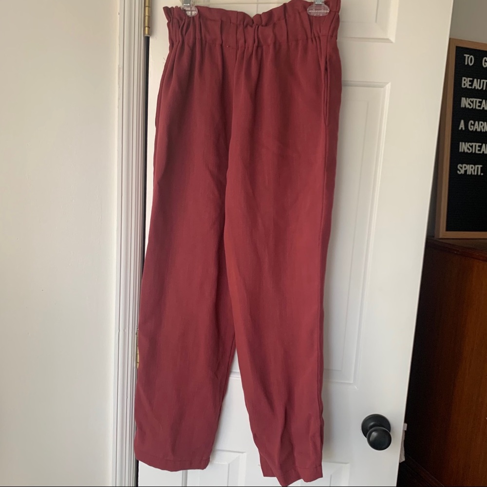 CUTE red pants with fun waist